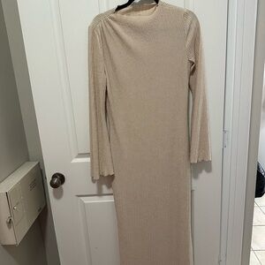 Elegant Cream Long Sleeve Dress